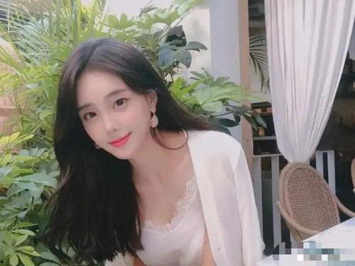 有名的网络女主播,揭秘知名女主播的璀璨人生